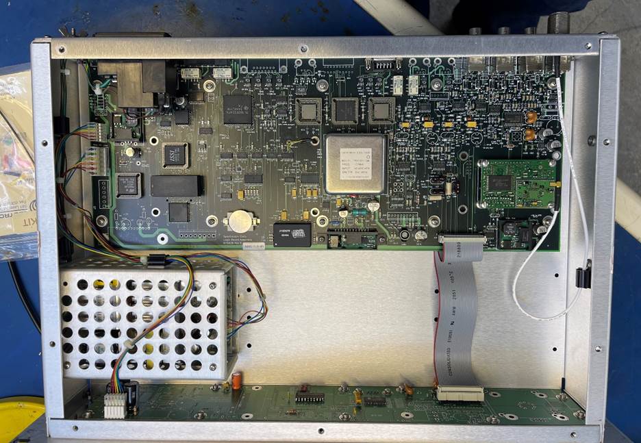 A close-up of a circuit board
Description automatically generated